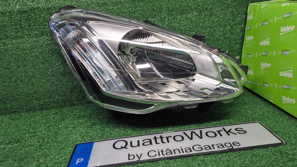 CITROEN BERLINGO/PEUGEOT PARTNER- ÓTICA DIREITA NOVA EMB. VALEO 044786