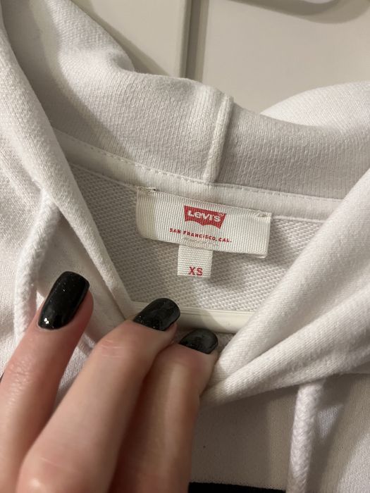 Biała bluza Levis
