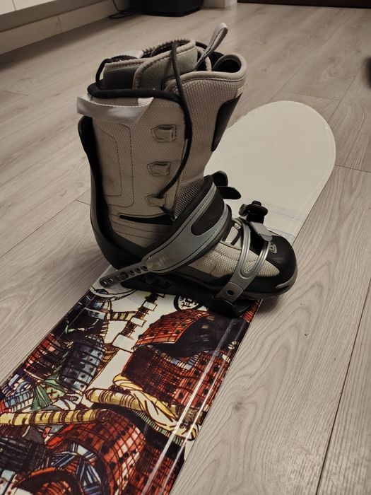 Deska snowboardowa 150, wiązania i buty 44, komplet