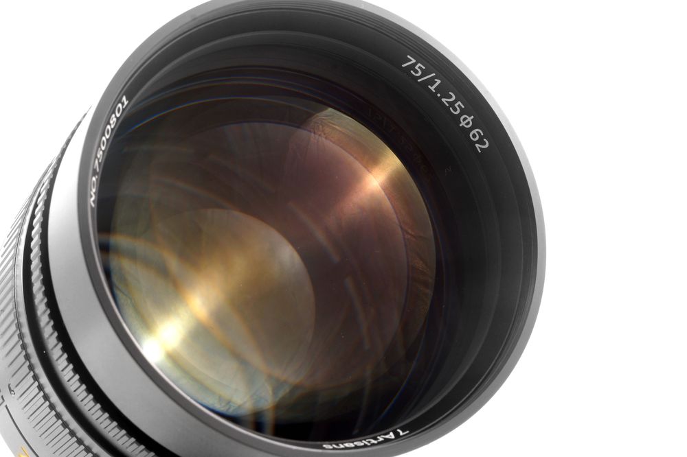 Об'єктив 7Artisans 75mm f/1.25 II MF для Leica M