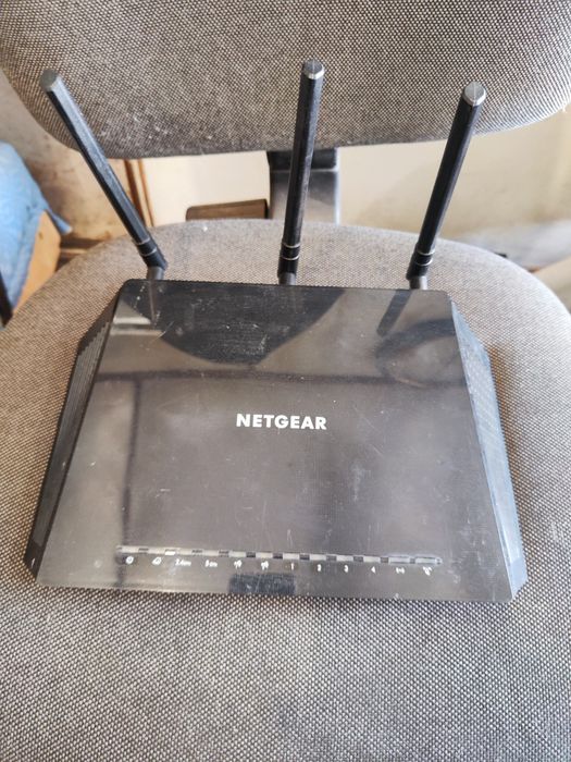 продам роутеры Netgear