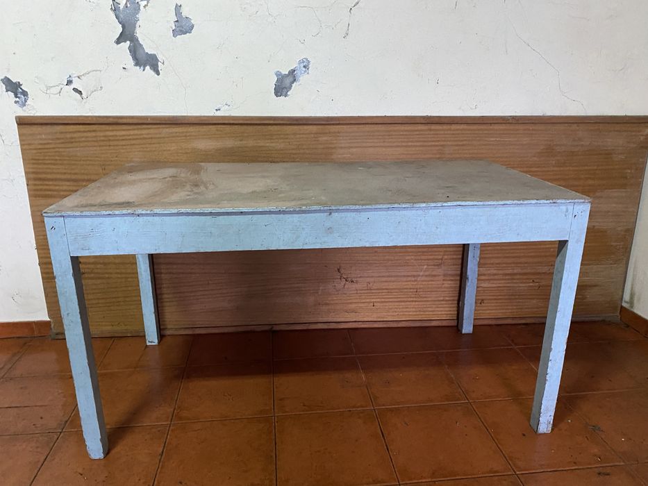 Mesa Antiga em Madeira