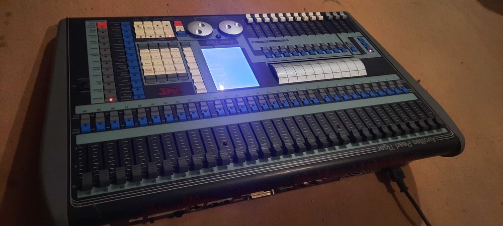 Avolites Pearl Tiger mesa de luzes DMX profissional e original