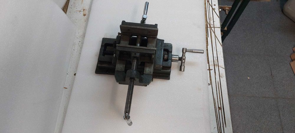 Prensa torno para engenho de furar