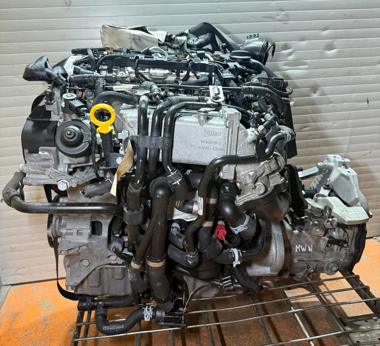 Motor Volkswagen Golf VII/Audi/Seat 1.6 TDi Ref: CLH