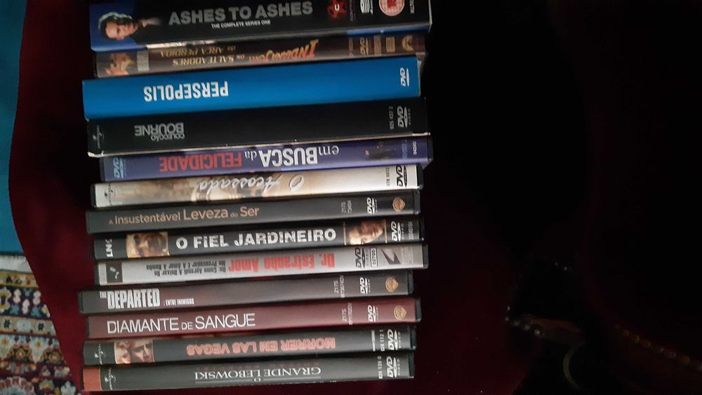 Vendo DVDs (vários)