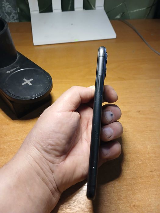 Продам Iphone 11 у чудовому стані