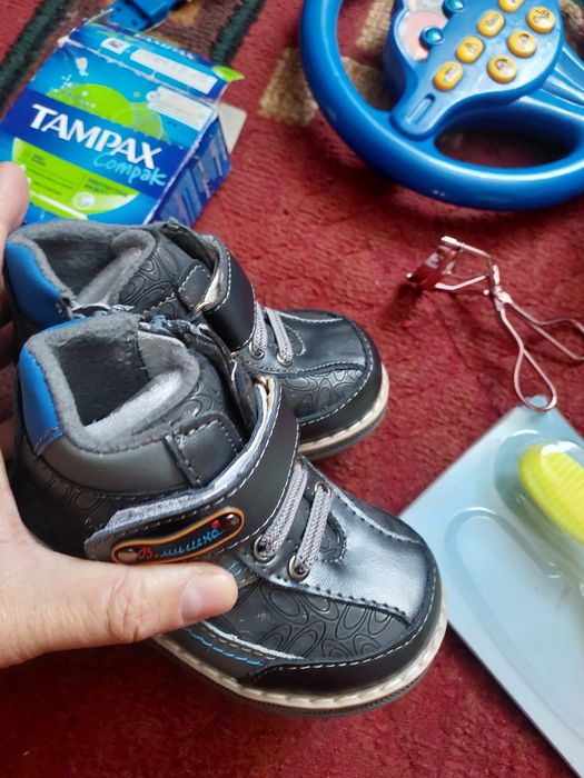 Обмін все нове, дещо розпакування, пюре фруктове, взуття 21р.