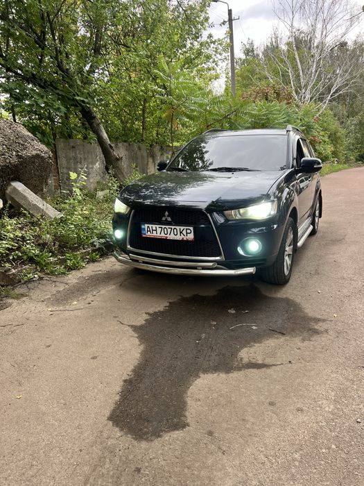 Mitsubishi Outlender XL