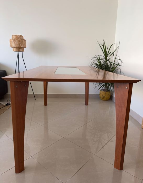 Mesa de jantar - cerejeira