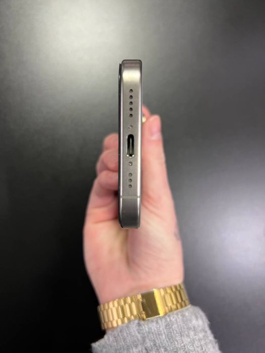 iPhone 15 Pro 256GB Natural Titanium Фізична SIM