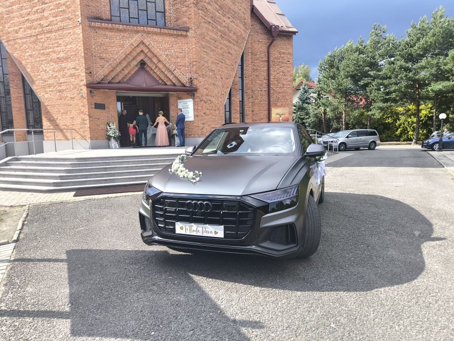 Samochód do ślubu Audi Q8