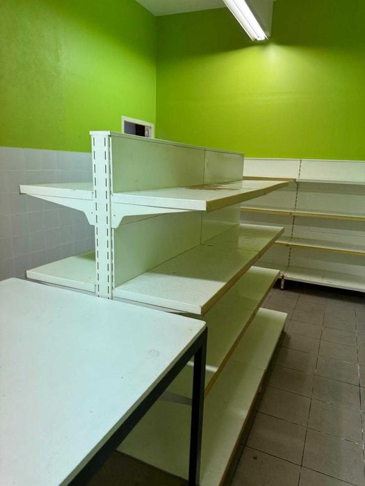 Prateleiras usadas mini mercado