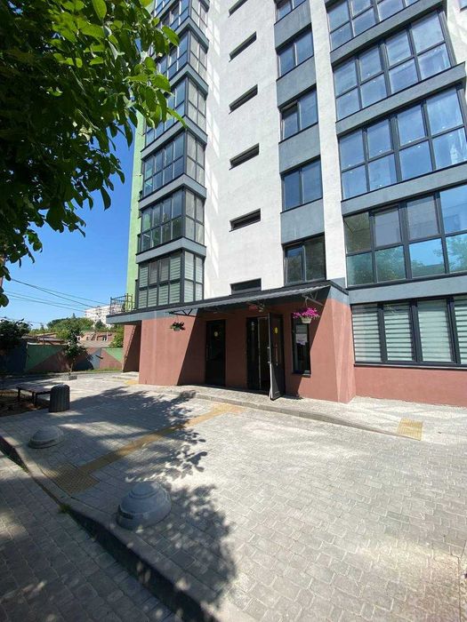 Продаж 1 к квартири 78 м.кв. на вул. Костянтина Василенка 4561