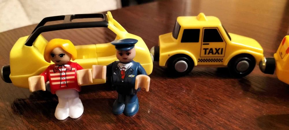 zestaw 99 auto taxi taksówka tory kolejka drewniana garaż miasto