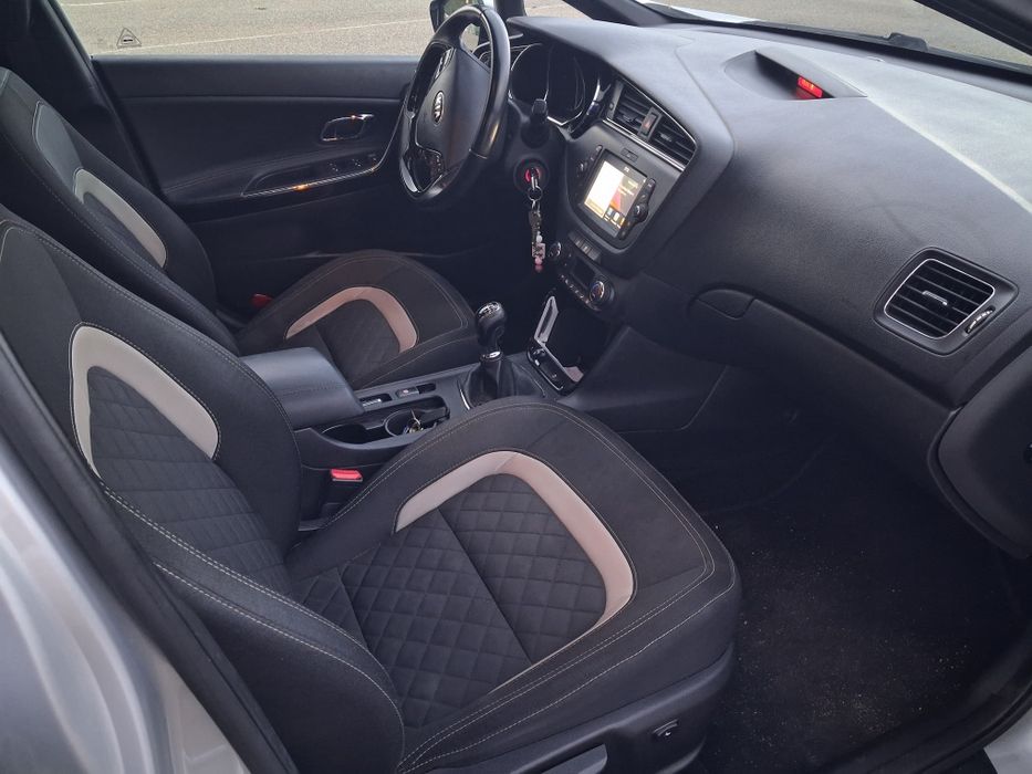 Kia Ceed SW — fotografia 8