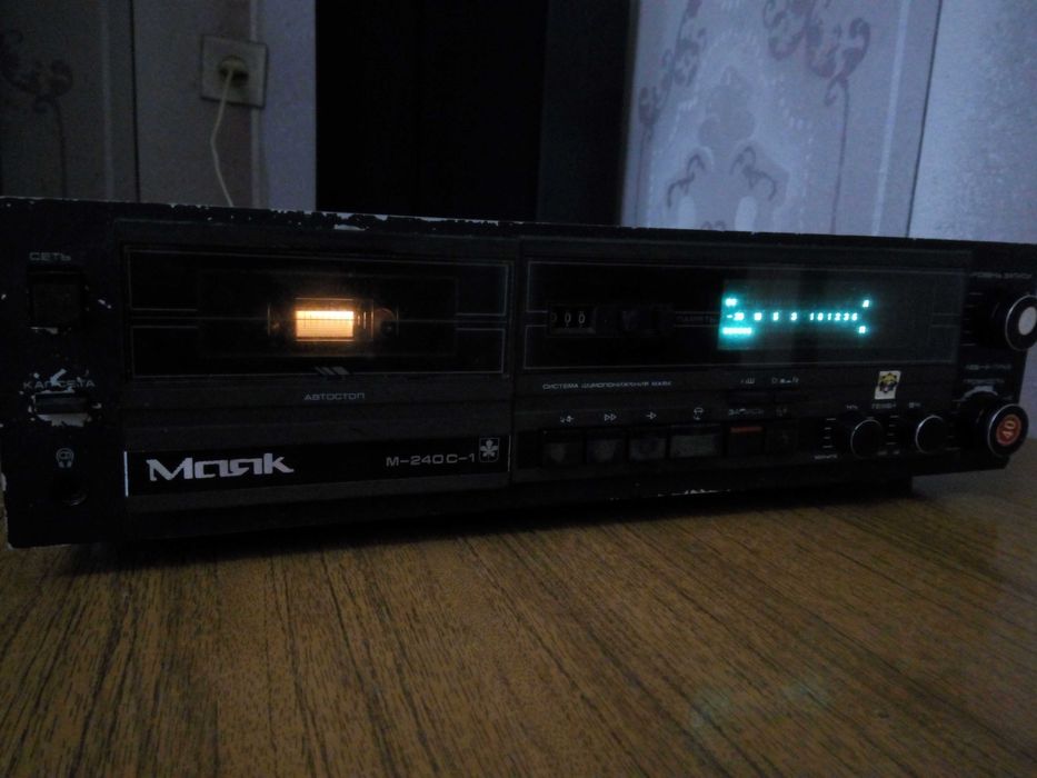 Магнітофон Маяк М-240С-1
