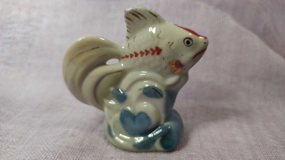 Статуэтки фарфор, фаянс