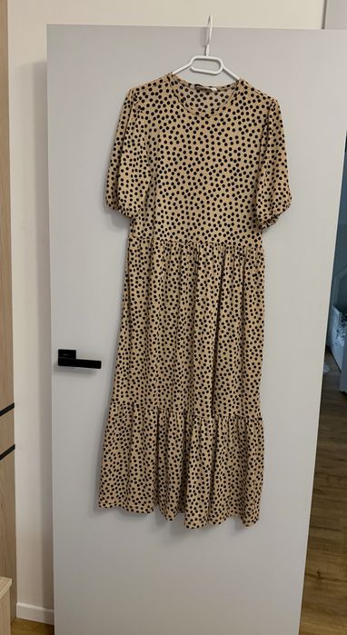 Sukienka stradivarius r. L