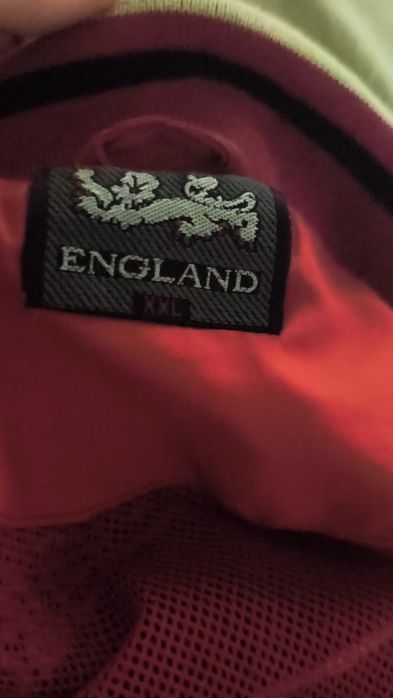 вітровка Aston Villa