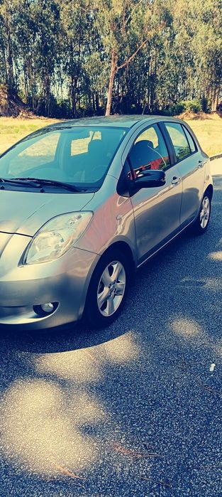 Toyota Yaris  1.0