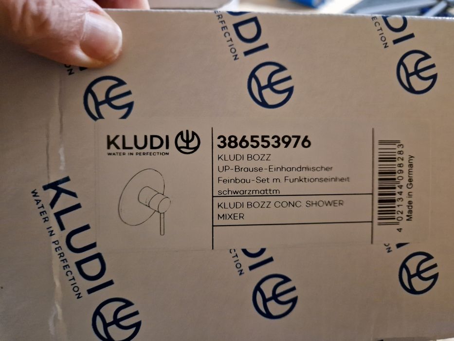 Podtynkowa bateria natryskowa czarny mat Kludi 
KLUDI 386553