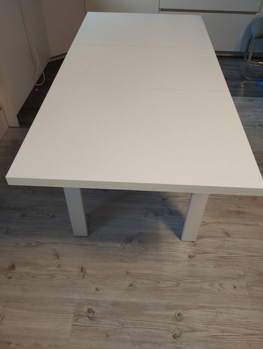 Stół biały rozkładany