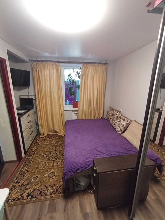 Продам 2-х кім. гостинку.Одеська.Реально!