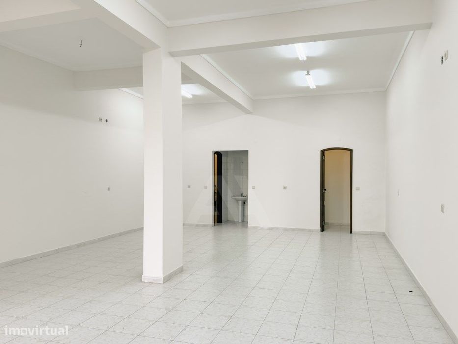 Loja Remodelada no Cacém