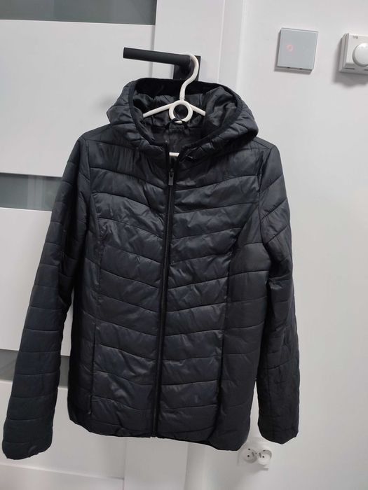 Czarna krótka kurtka 38/M