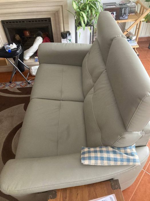 Sofá Eléctrico reclinável Faux Leather Bege automático 2 lugares