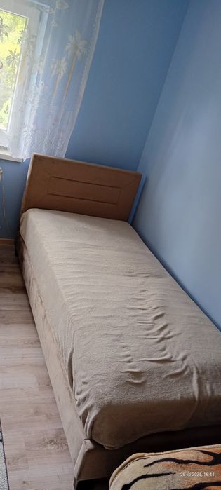 Sprzedam lozko tapicerowane