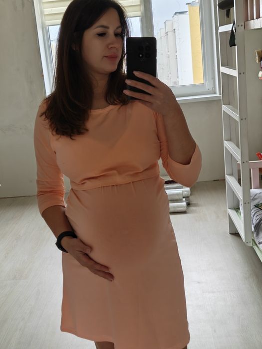 Плаття для вагітних та годуючих