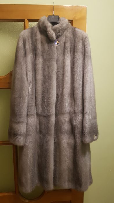 Норкова шуба сірого коліру