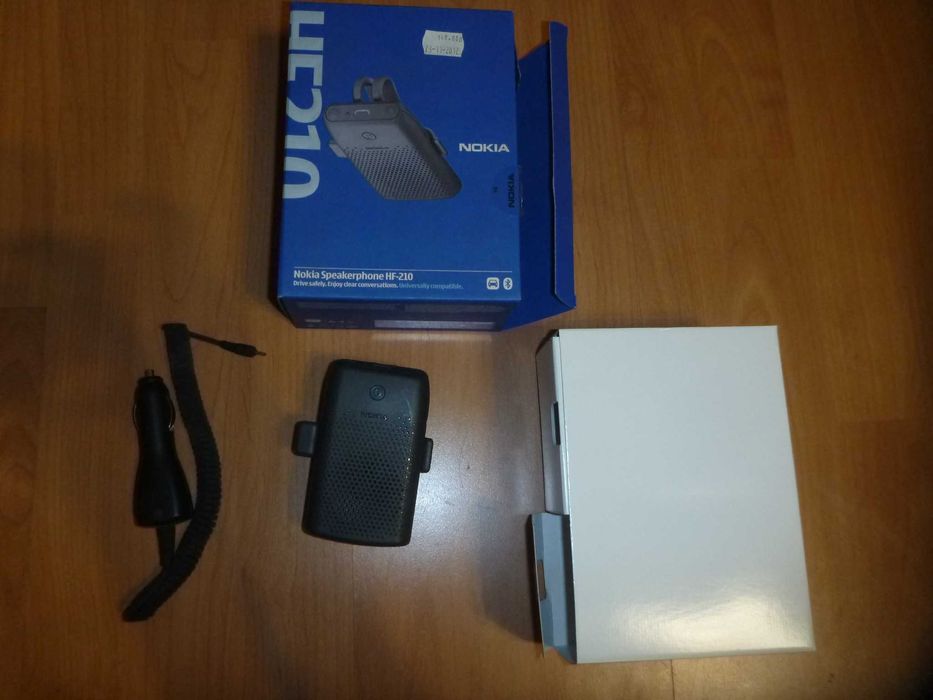 Zestaw głośnomówiący Nokia HF-210