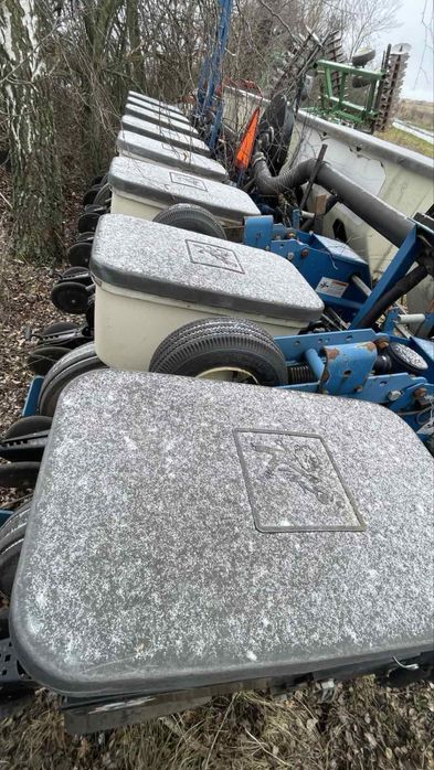 Сівалка KINZE 3000 пневматична, 8 рядна, 2015 рік