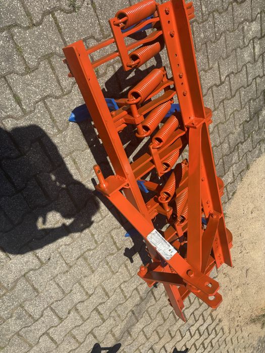 Escarificador de 1,5m de 7 bicos Pereira e Gomes