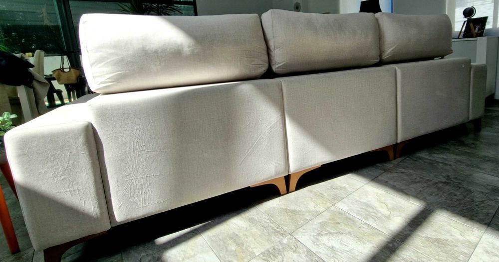 Sofá com long chaise