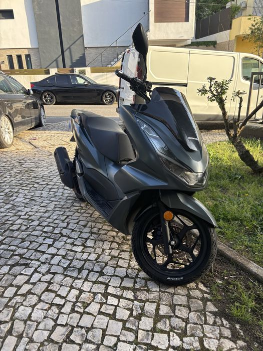 Honda pcx 2023 em otimo estado