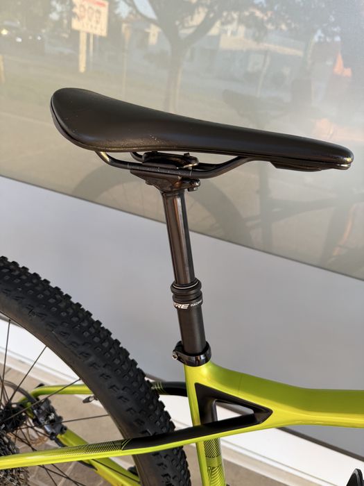 Bicicleta de BTT bem equipada 29