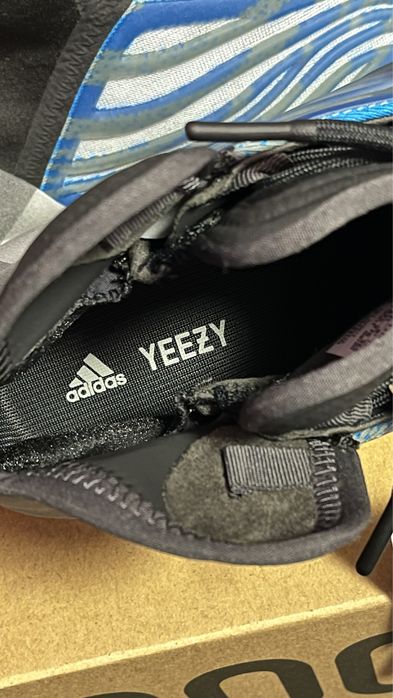 Yeezy QNTM NOWE 42 2/3