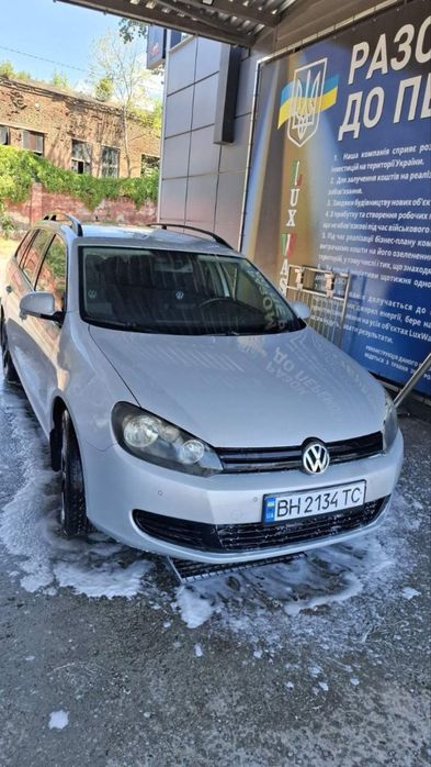 Volkswagen Golf VI 1.6 TDI, механічна КПП