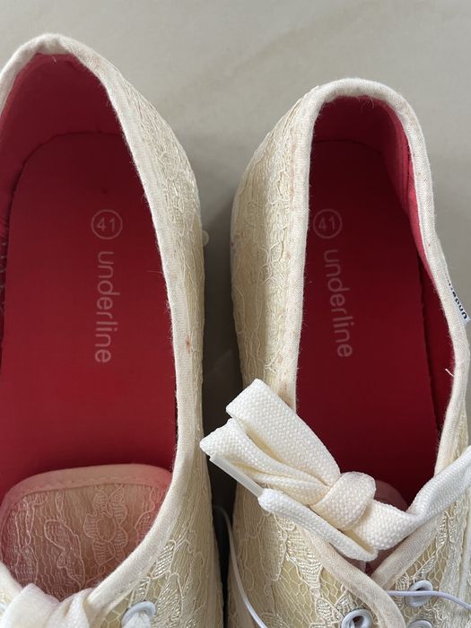 Buty sportowe damskie