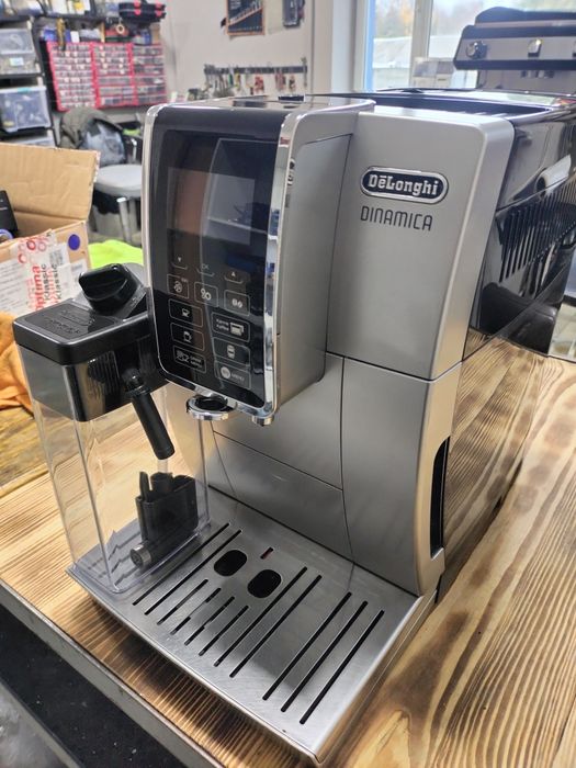 Кавомашина DeLonghi ECAM 350.55 B Dinamica
34
