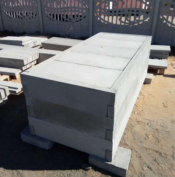 piwnice grobowe, katakumby, grobowce betonowe