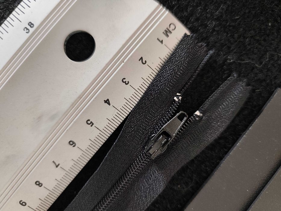 Fechos Zipper Pretos 49cm (200uni)