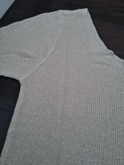 Bluzka ze złotą nitką