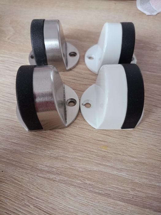 Stopery do drzwi i podłogi