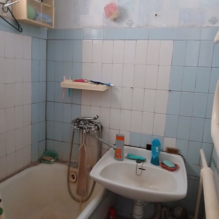 Продам 2 комнатную квартиру