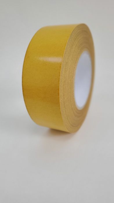 Скотч двухсторонний carpet tape 48мм/50м, для ковровых покрытий.